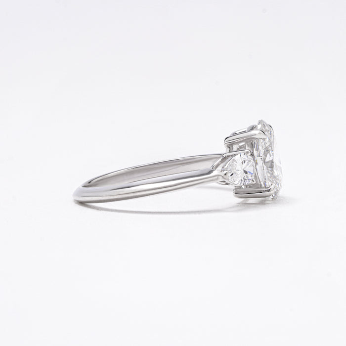Oval Ring